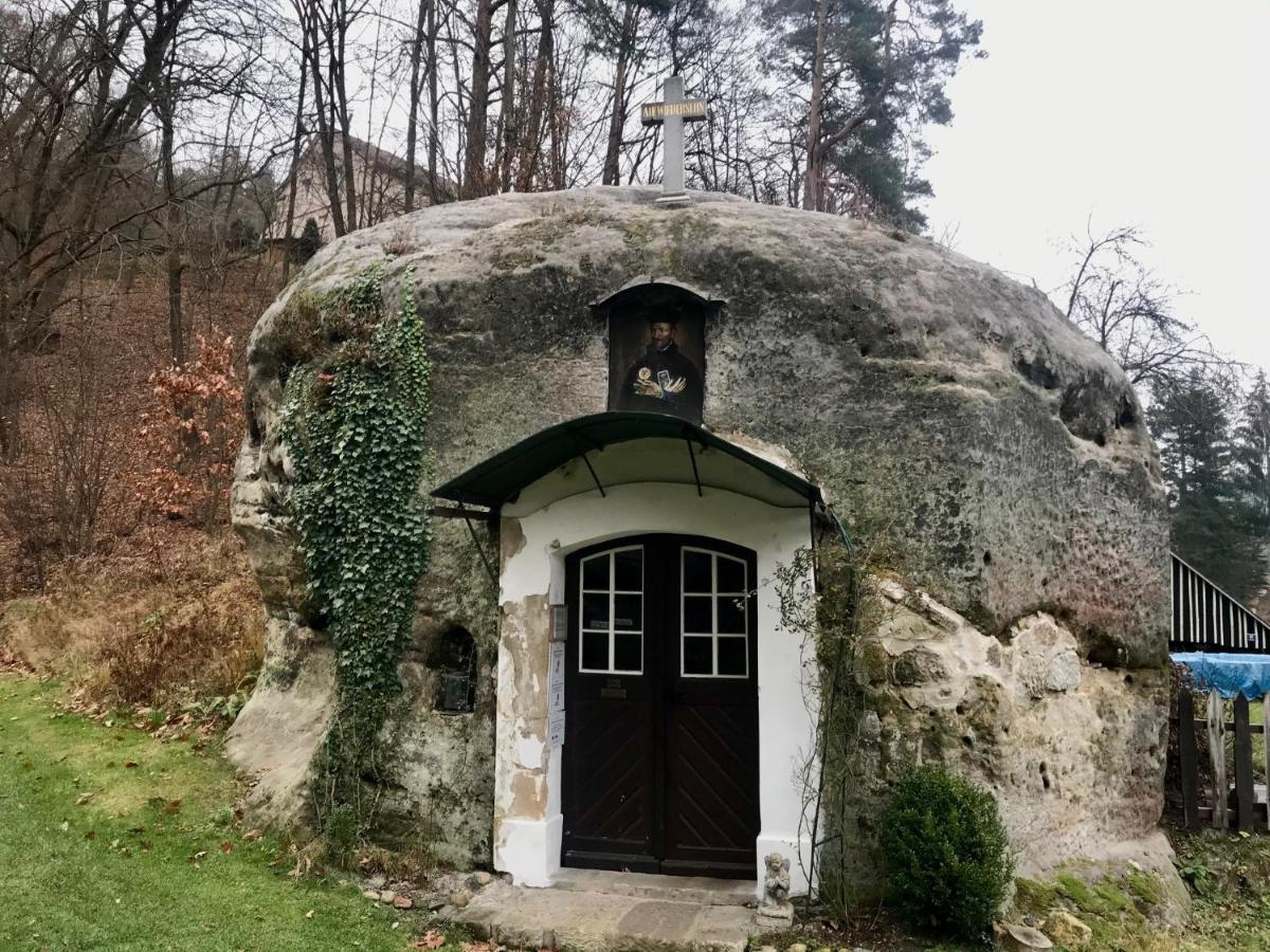 Srbska Kamenice 22 エクステリア 写真